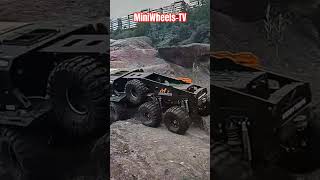 &quot;Playing by the Yangtze River ~ so fun#militarytruck#rcmodelremotecontrolcar#fypシ#rccontrol #shorts