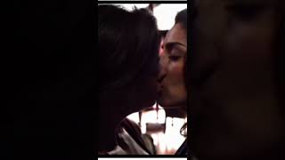 Peyton & Elena first kiss