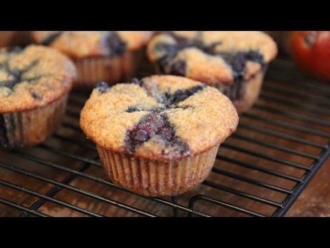 How to Make Blueberry Bran Muffins