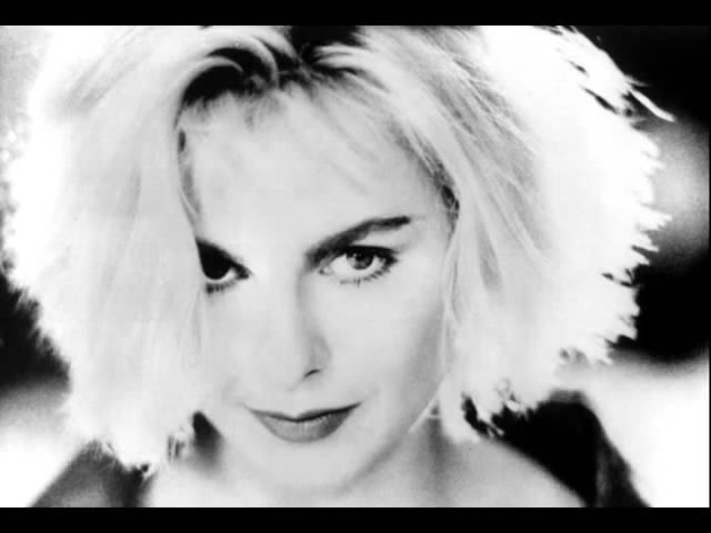 Sam Brown - I Never Loved A Man (The Way I Love You)