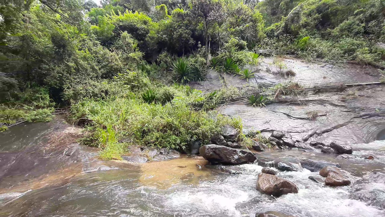 BAMBARAKIRI WATER FALL  RATTOTA - MATALE