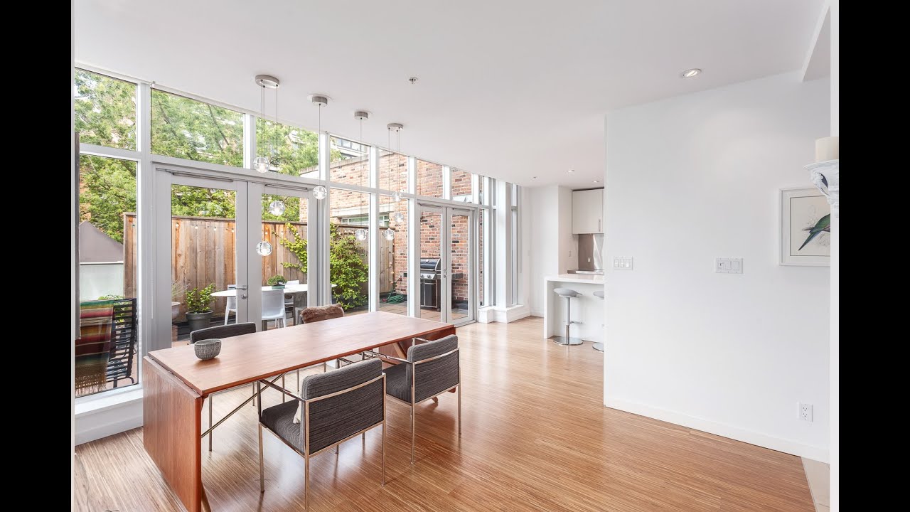 Modern SubPenthouse Vancouver, 36 Water Street, Gastown, Loft Style
