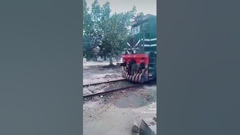 retairment party or rail driver detonator explosion 💥💥💥 with engine 🚂🚃🚃🚃🚃.