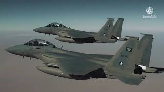 المقاتلات السعودية F-15 والقاذفات الأمريكية الاستراتيجية B-52 في تمرين مشترك
