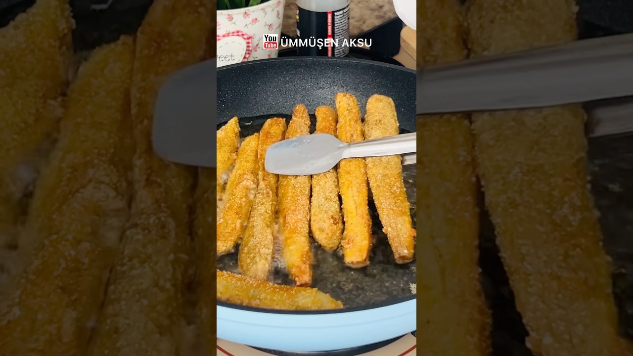 Patlıcan balığı tarifi / fried eggplant / patlıcan yemekleri / mısır unlu patlıcan kızartması Patlıcan balığı tarifi / fried eggplant / patlıcan yemekleri / mısır unlu patlıcan kızartması