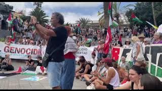 Protesters at the Plaza de la Feria in Las Palmas de Gran Canaria.