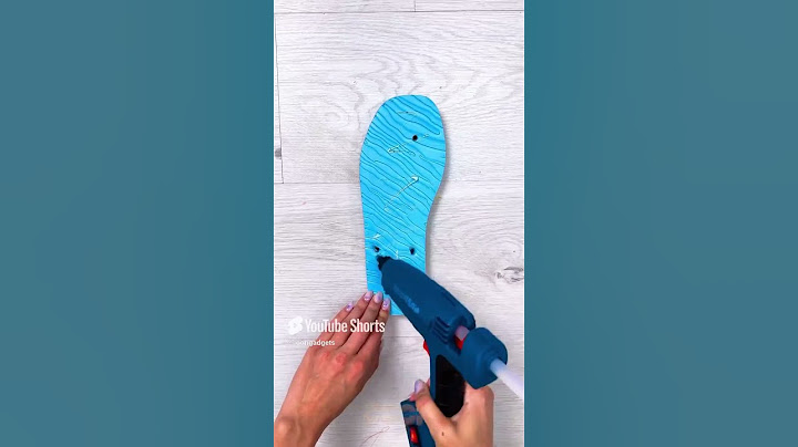Anti-Cockroach Slippers: The Ultimate DIY Life Hack🪳🤣 #diy #hack