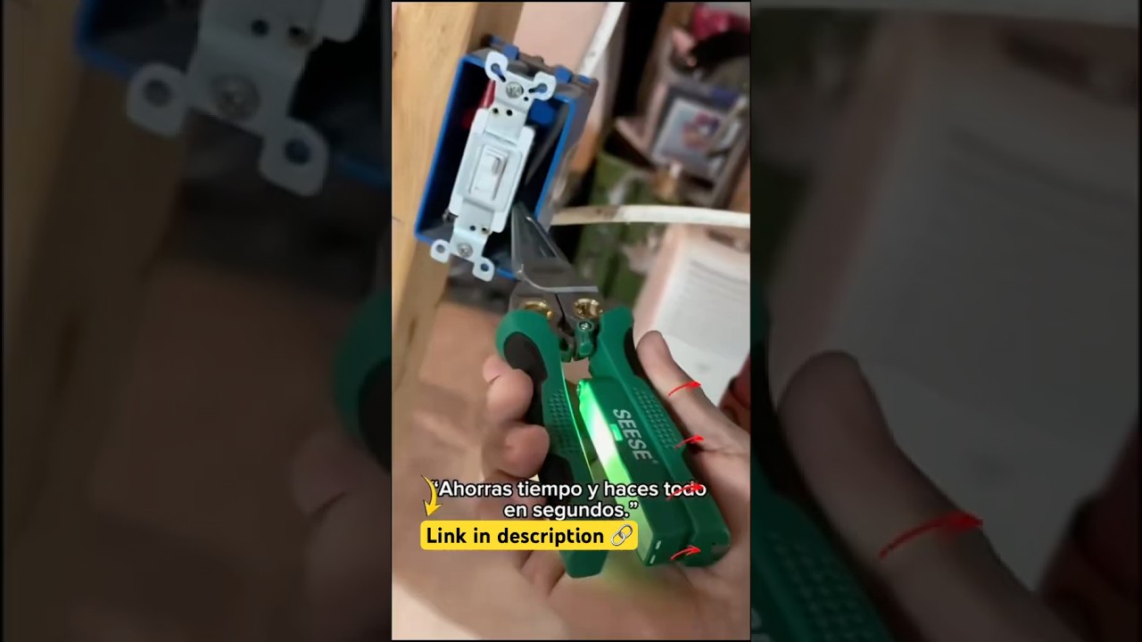🔧 Herramienta 8 en 1 para Electricistas: Corta, Pela y Detecta Voltaje ⚡link in my Bio