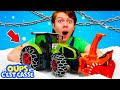 Jeux avec voitures pour garçons. Le tracteur est tombé dans la neige!