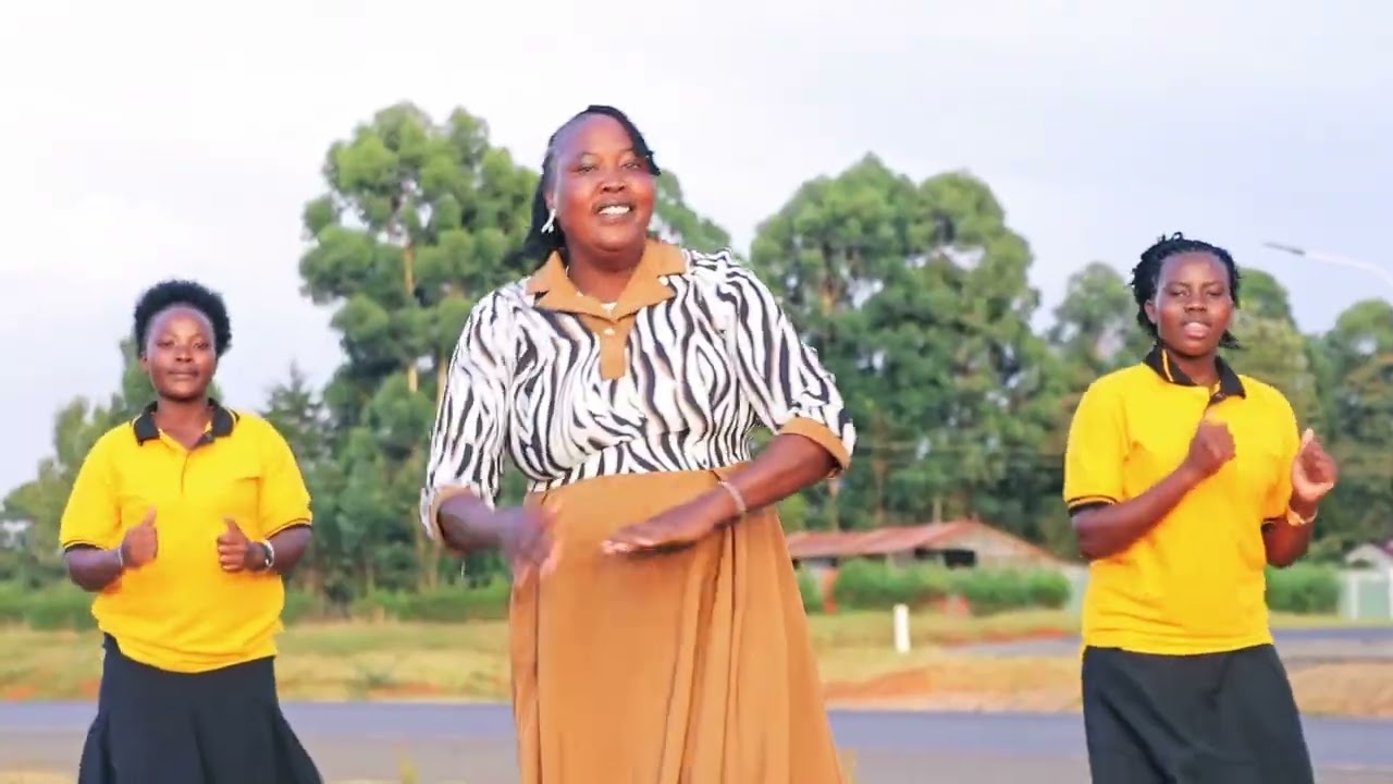 MC CAROLINE KILACH - KINAKUSKONG(Official video)