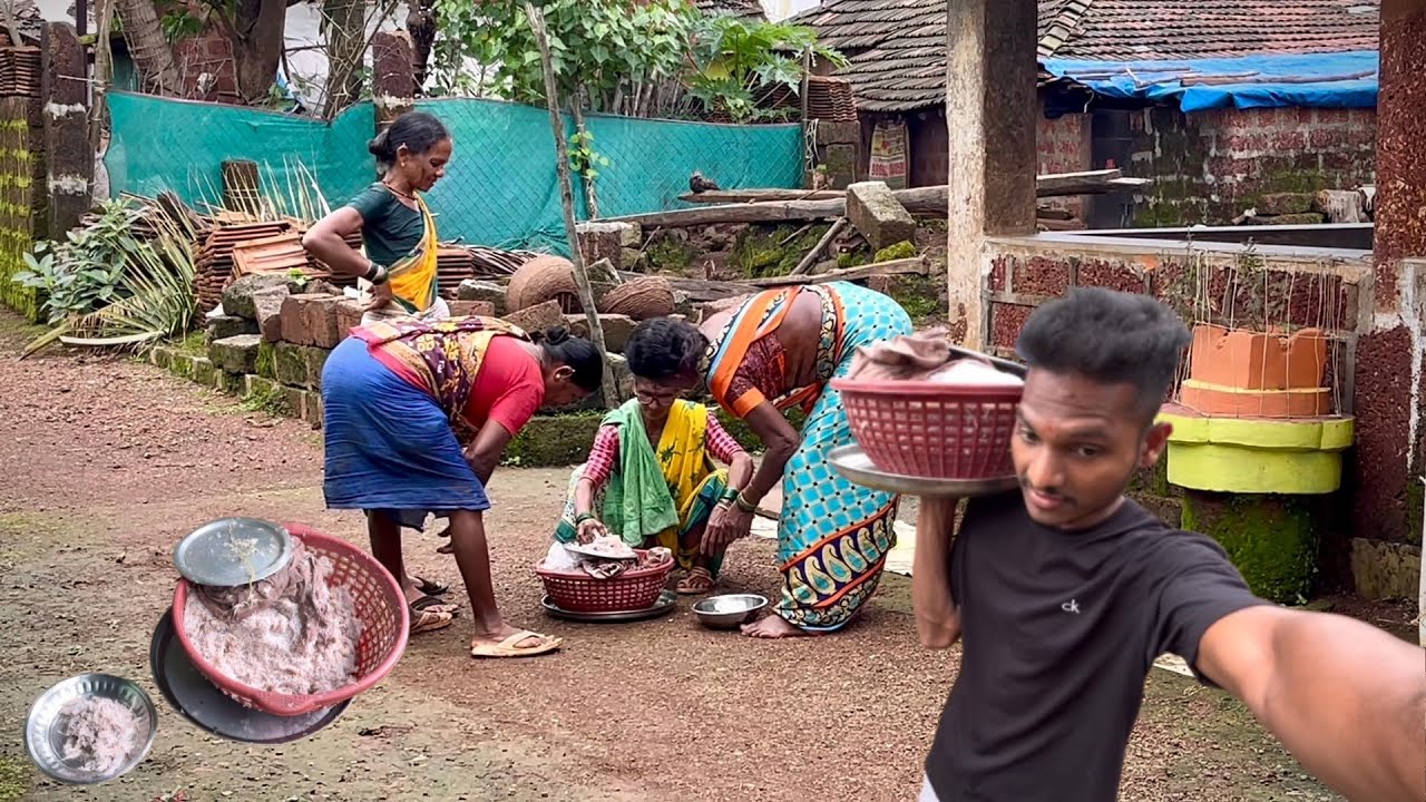 खांद्यावर टोपली घेऊन आये सोबत कोलीम ईकाय कोकणातले काही सुंदर गाव फिरलो ।पावसाळी वातावरन Village Life