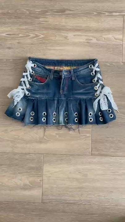 Upsize upcycle your tight skinny jeans into adjustable pleated skirt #thriftflip #upcycling #sewing