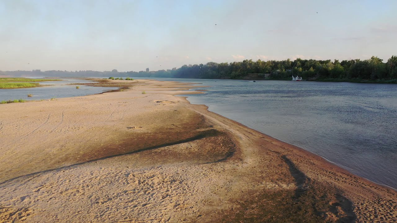 Вода в реке астрахань. Астрахань река Ахтуба. Ахтуба река Волгоград. Река Ахтуба в с.Болхуны. Река Ахтуба Астраханская область.