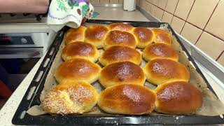 видео: Духовые пирожки со сливой на дрожжевом тесте, так вкусно и просто! картинка: Духовые пирожки со сливой на дрожжевом тесте, так вкусно и просто!