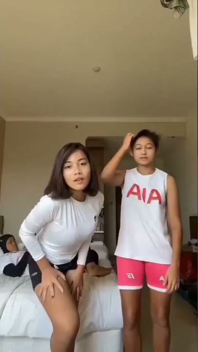 Shafira Ika Putri Hot Dance