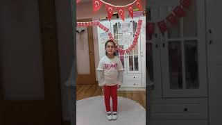 Prenses Beyza' dan İstiklal Marşı (10 Kıta)