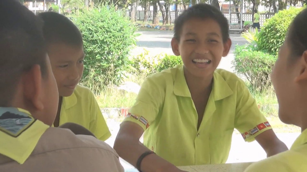 เพลงบอกตัวเองนักเรียนชั้น ป 6ข(โรงเรียนชุมชนแหลมงอบฯ)