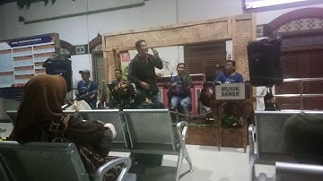 Banyu langit pengamen stasiun tawang semarang...joss