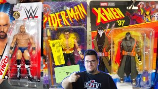 RARE WWE & MARVEL LEGENDS ACTION FIGURES TOY HUNT! CRAZY FINDS!