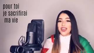 شاهد فتاة جزائرية تعيد غناء أغنية 