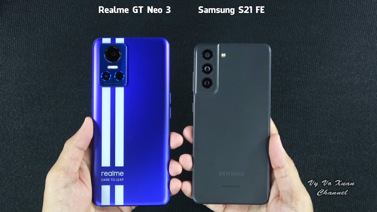 Realme gt или Samsung. Самсунг галакси с 21 Fe. Samsung s21 и Realme gt. Realme gt Neo 2 чехол в комплекте. Realme gt neo 3 vs