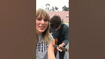 Shawn Mendes And Taylor Swift Sing There S Nothing Holdin Me Back 