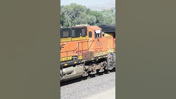 TRAIN SHORTS #00381 / EB BNSF 7232 CAJON SUB 9-28-2025 #railtrack #passengertrain #automobile
