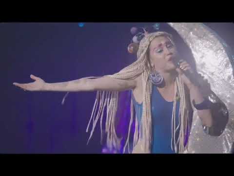 Miley Cyrus - Space Bootz