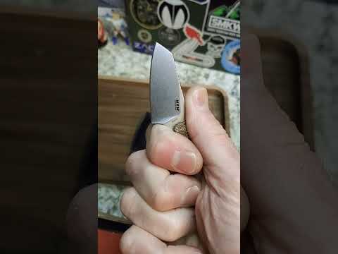 Now this is a small fixed blade.