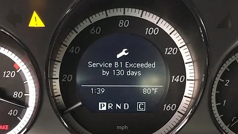 2010 Mercedes  Benz C300 service B1