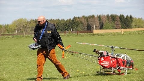 Aerospatiale SA 315B Lama HB-XPL Scale Vario Helicopter RC Turbine Model