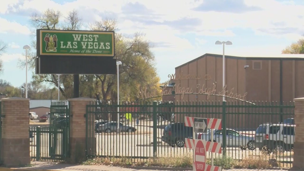 Las Vegas high school team won't play until the head coach leaves YouTube
