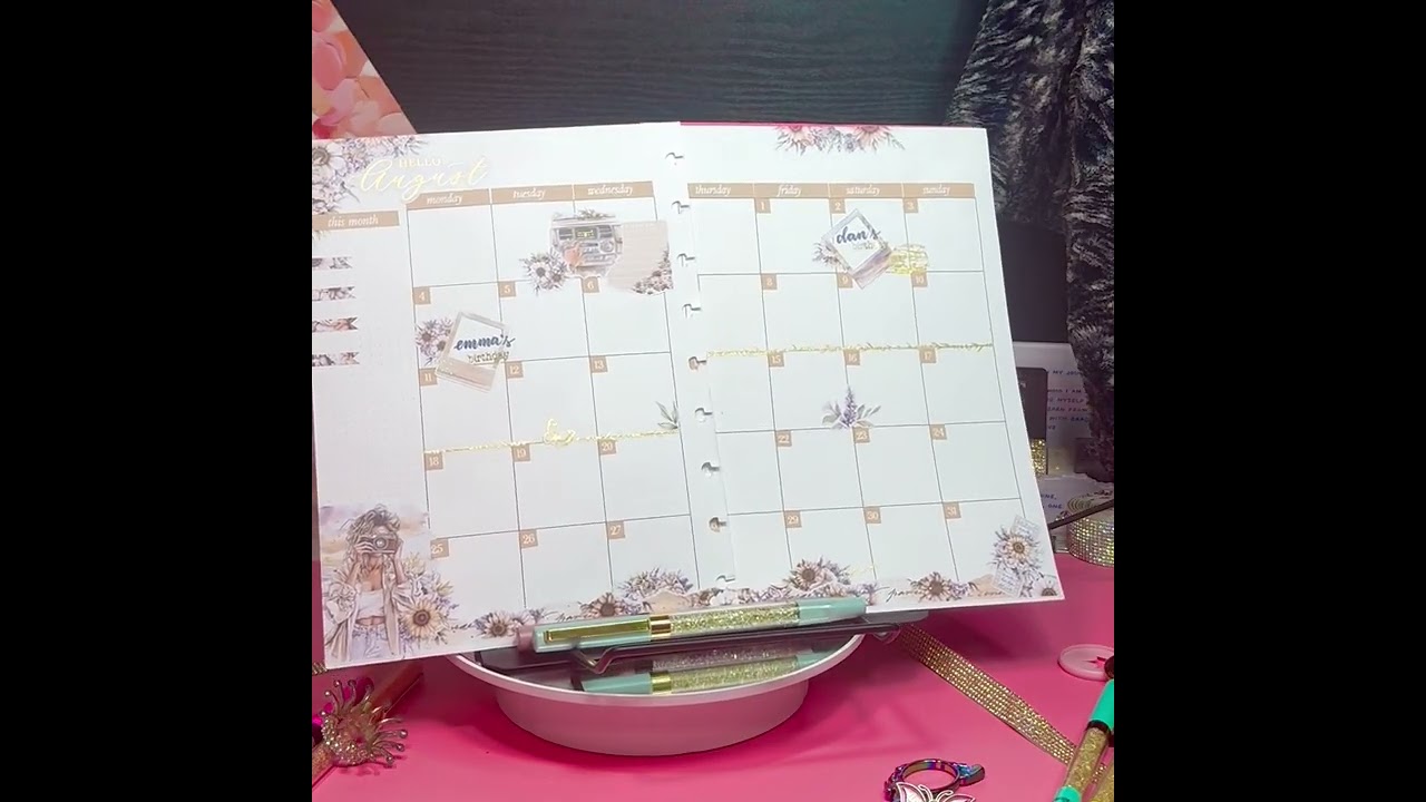 This month in a Classic Dashboard featuring the Chasing Sunsets kit from @gracefulmusepaperie