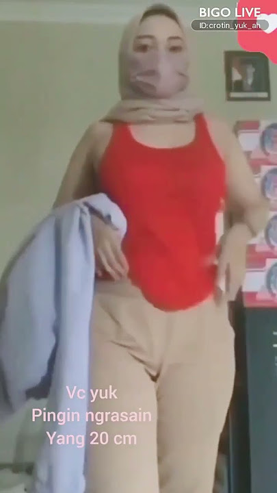 Jilbab Merah Cantik
