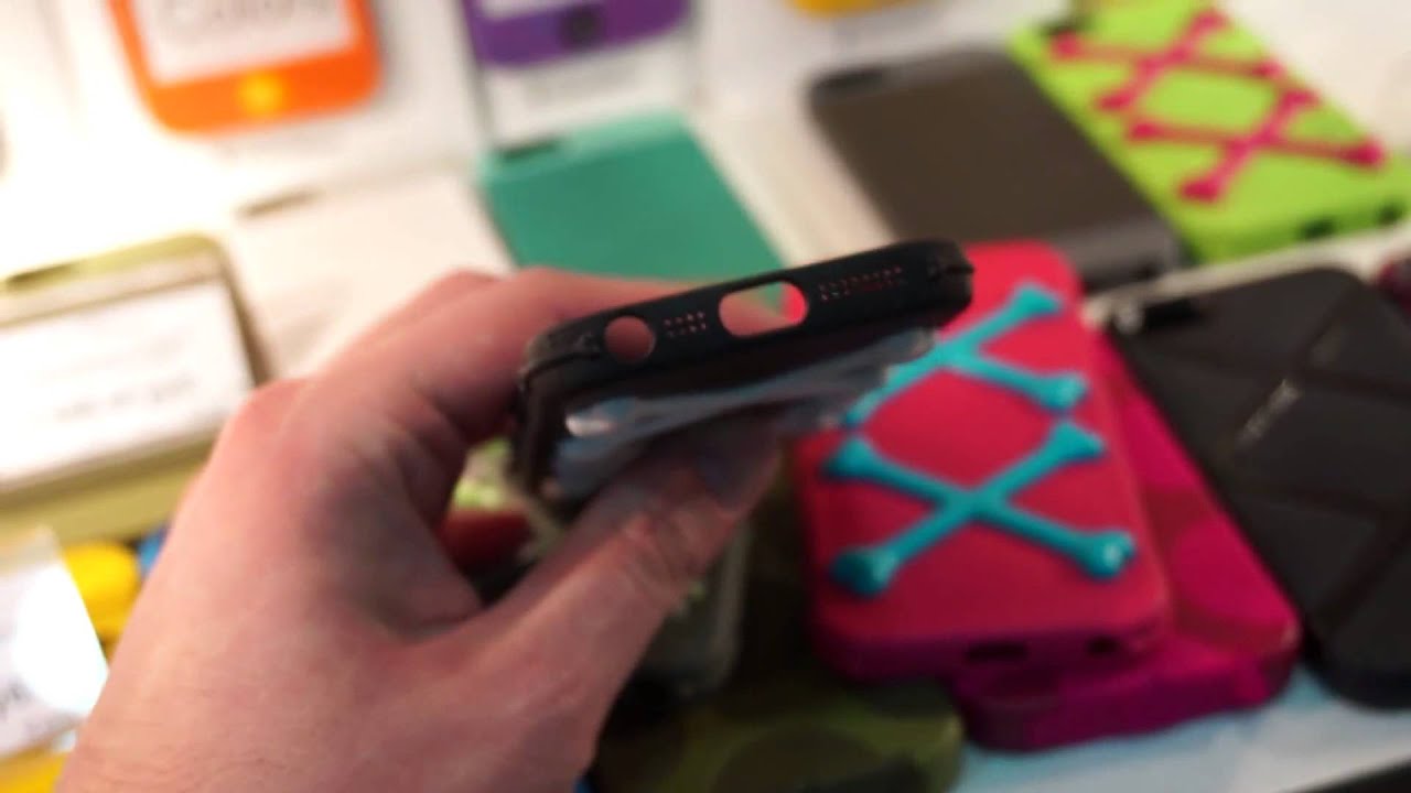 Switch Easy  Speck - чехлы для iPhone 5