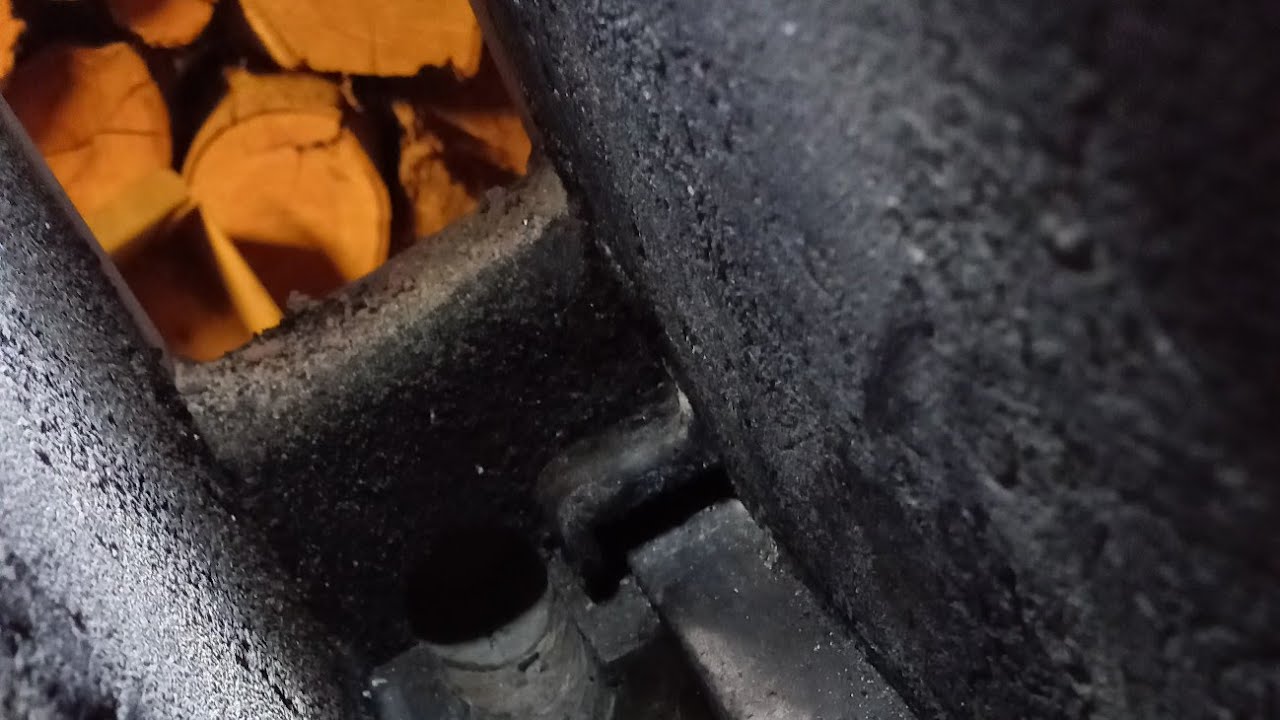 Czyszczenie palnika kotła.