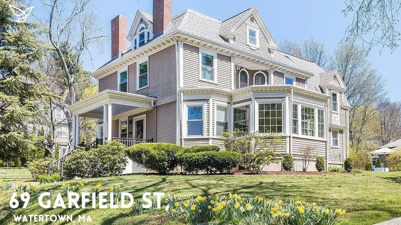 Let's Tour a $2.7M House in Watertown, MA