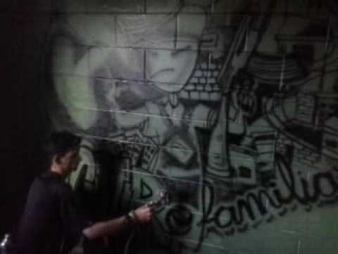 Vídeo: Graffiti No Interior: Pintura Na Parede Do Interior De Uma Creche E Quarto De Adolescente, Exemplos De Graffiti Na Cozinha E No Corredor Em Vários Estilos
