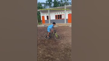 Sepeda jalan sendiri ada hantunya #shorts #minivlog #bocilwargads #mashito