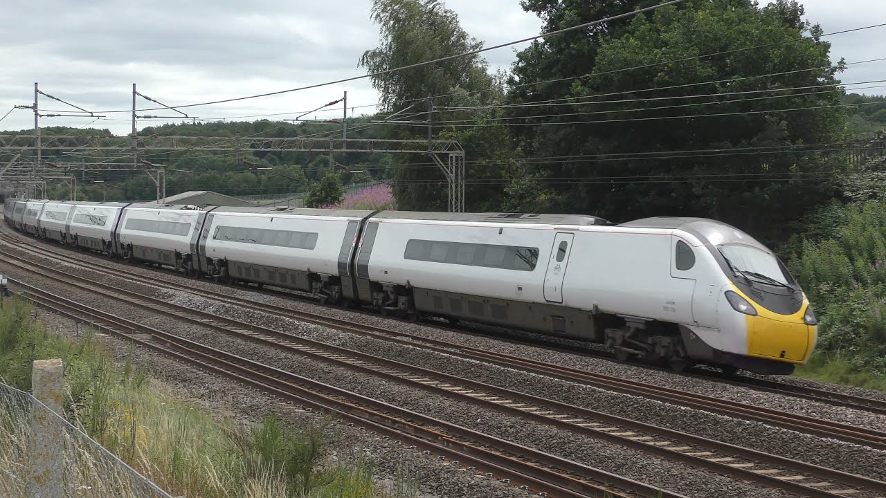 (4K) Lineside spotting on the WCML Trains at Old Linslade 13/7/20