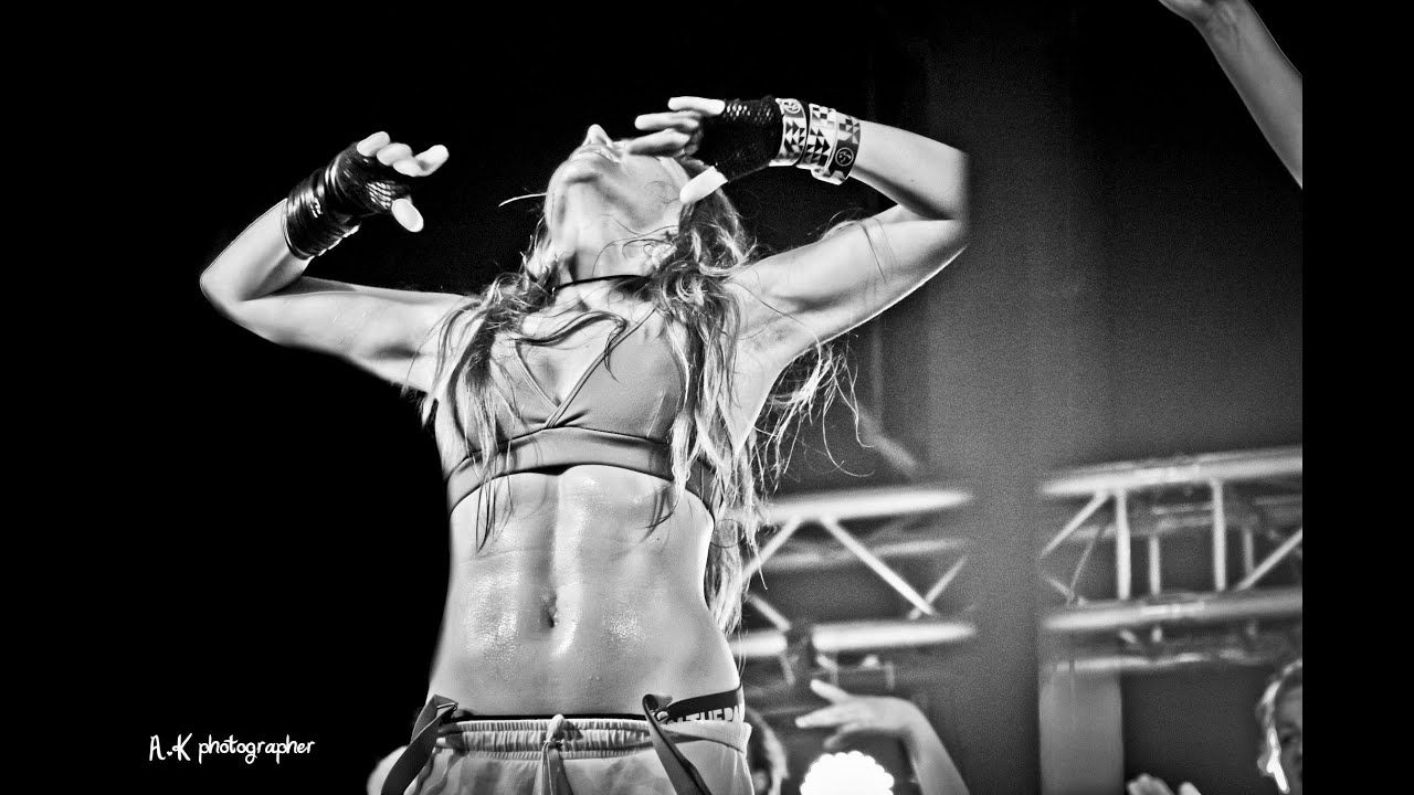 Chupa song by Andrea zumba TANIA TALI MAKHLIS טניה טלי מחליס זומבה tali 歌詞