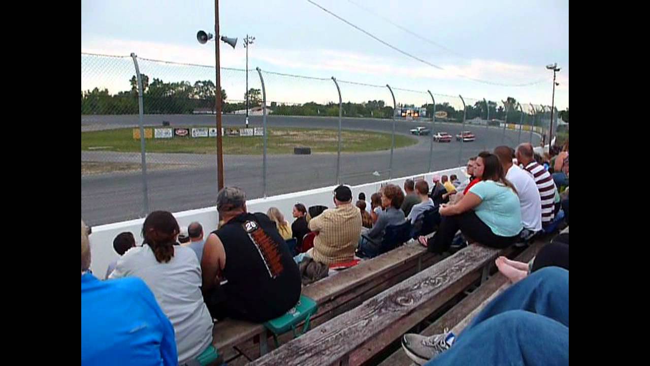 9-1-12 Racing Action At Auto City Speedway - YouTube