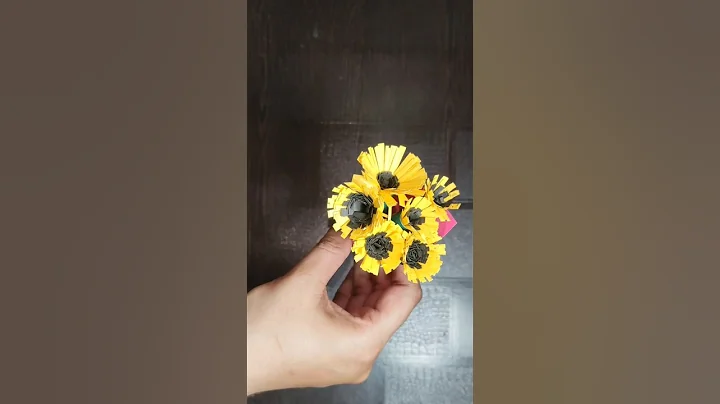 Diy mini sunflower bouquet 🌻 #viral #diy #craft #giftideas #love #bff #ytshorts #diycrafts #shorts
