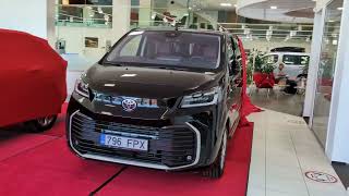 Uus Toyota Proace 2024 Väikebussi Rent