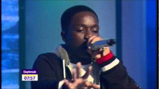 Tinchy Strider & Dappy - "Spaceship" Live On Daybreak