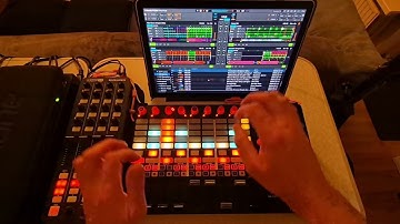 Testing my new Traktor Pro mapping GRIP2 v1.3. Part 1, stems on four decks for Akai Apc40 mk2.