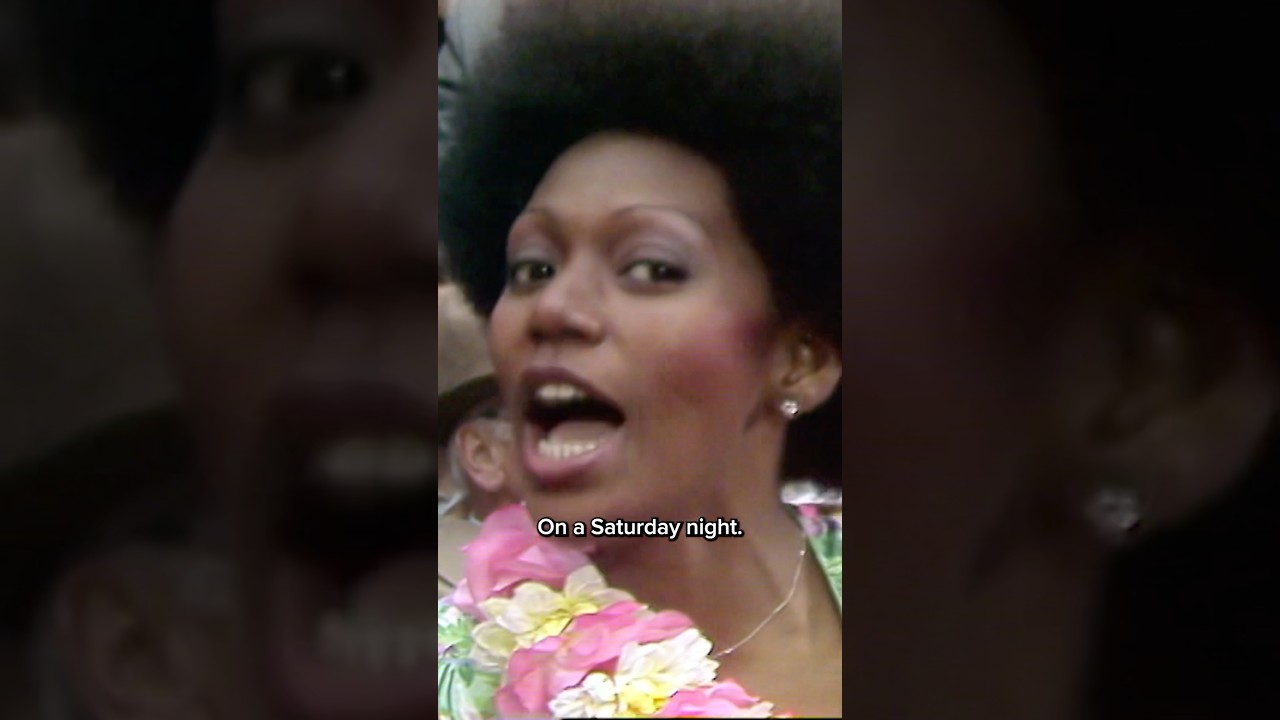 Enjoy 'Hooray! Hooray! it's a Holi-Holiday!' Live from a Bruges Seaside special in 1979 ⚓️🦀⛴️