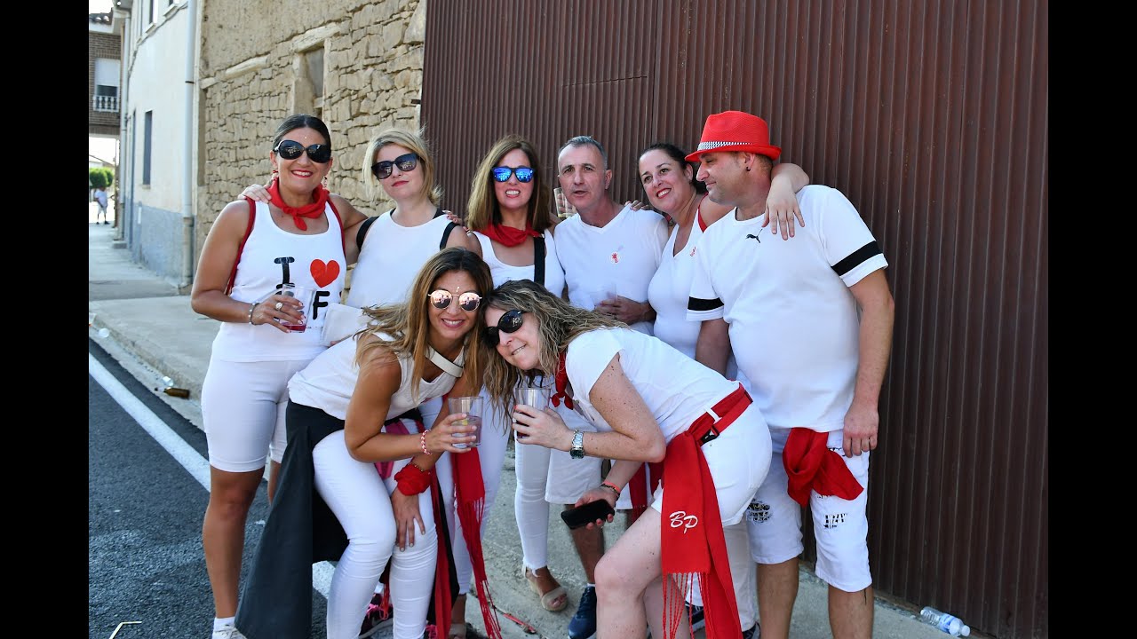 RIAU RIAU EN SANTACARA TXARANGA STRAPALUCIO