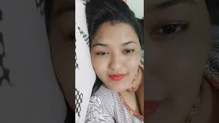 Beautiful girls talking on video call app screenshot 2