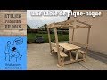 UNE TABLE DE PIQUE-NIQUE EN BOIS UNE TABLE DE PIQUE-NIQUE EN BOIS